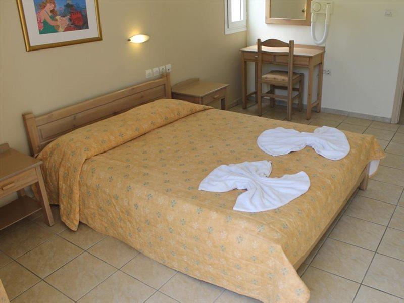Varvaras Diamond Hotel Platanes  Bagian luar foto