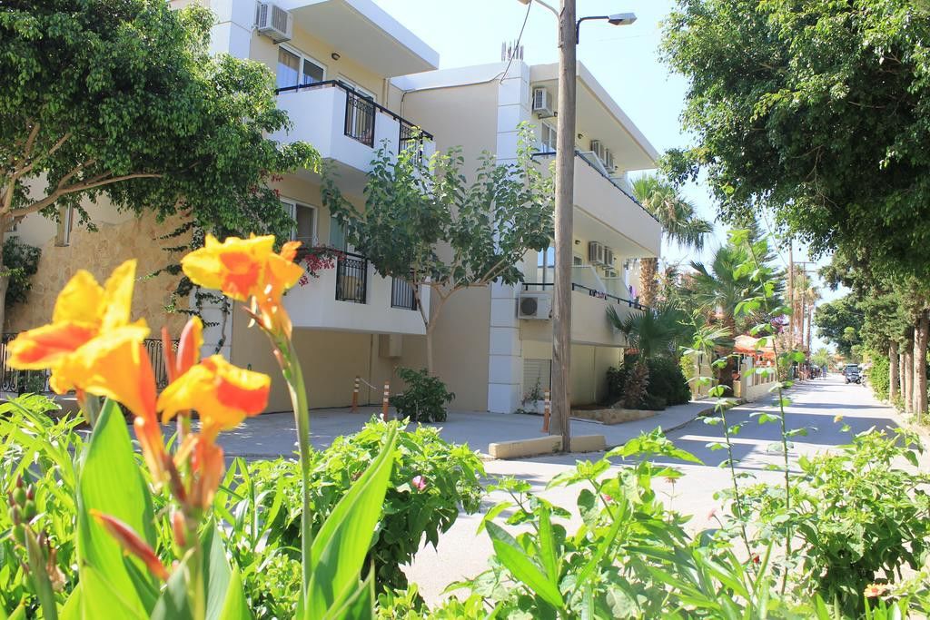 Varvaras Diamond Hotel Platanes  Bagian luar foto
