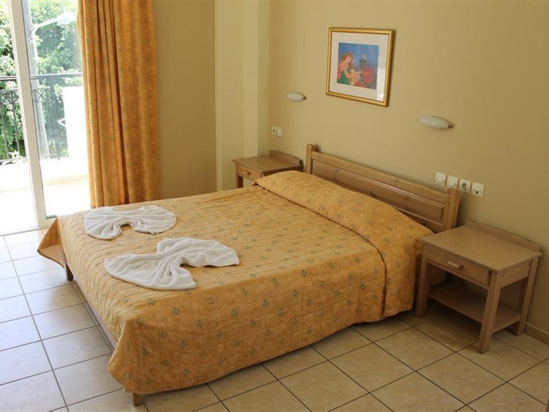 Varvaras Diamond Hotel Platanes  Bagian luar foto
